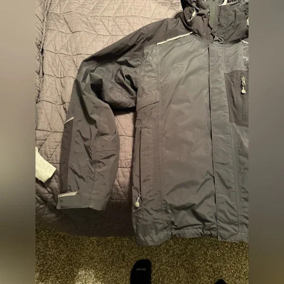 The North Face Triclimate HyVent 3 in 1 Grey Men’s Medium Jacket